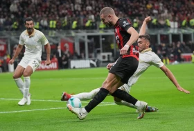 POLUVREME - Strahinja Pavlović u stilu pravog napadača, Milan poveo protiv Rome!